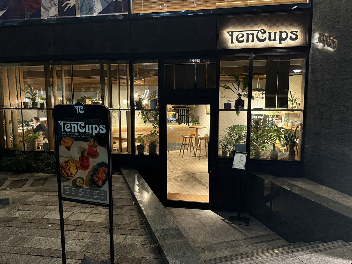 TENCUPS Cafe & Cocktail Bar