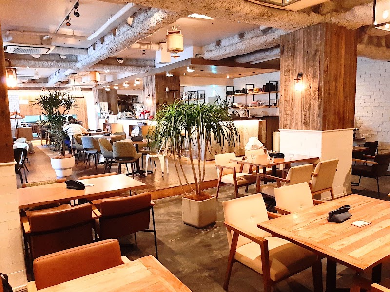 Cafe 104.5 Dining & Bar
