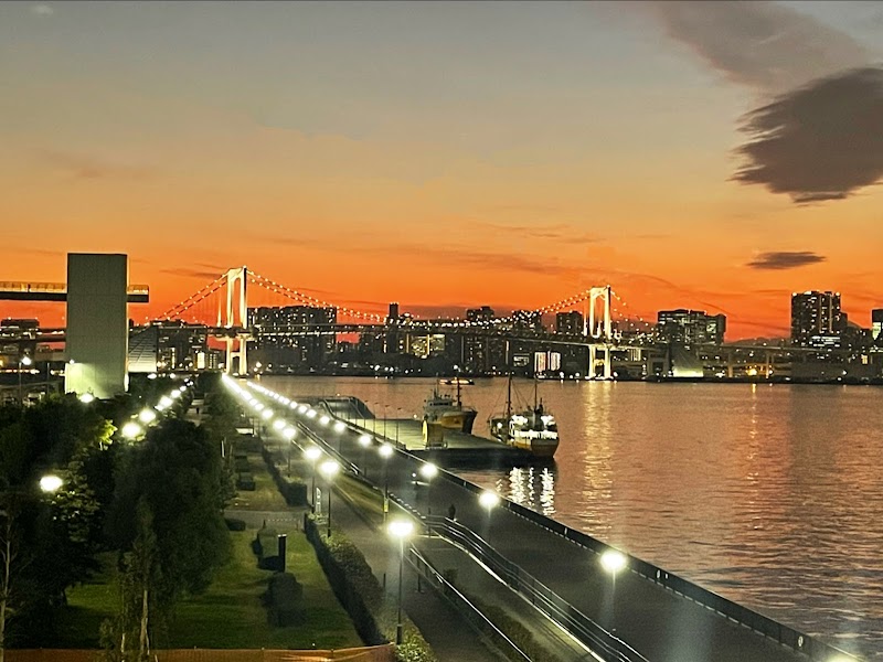 千客万来連絡橋