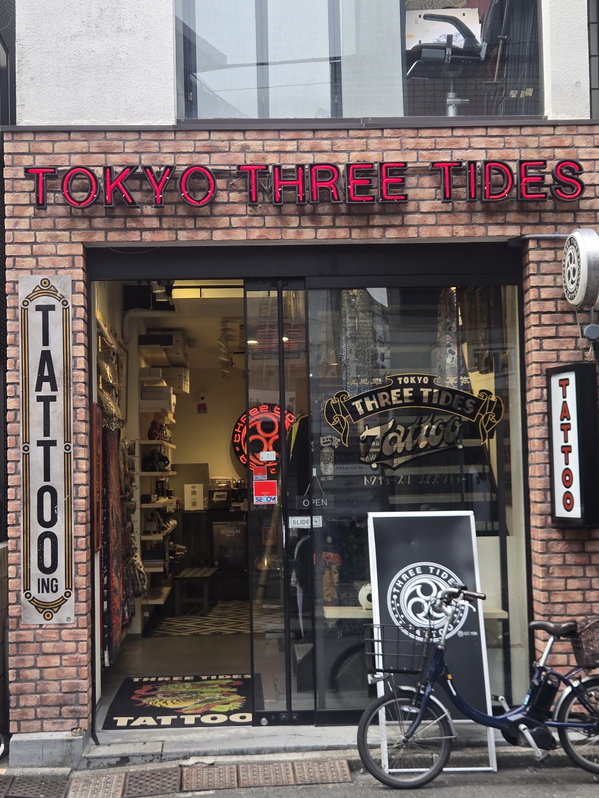 TOKYO THREE TIDES